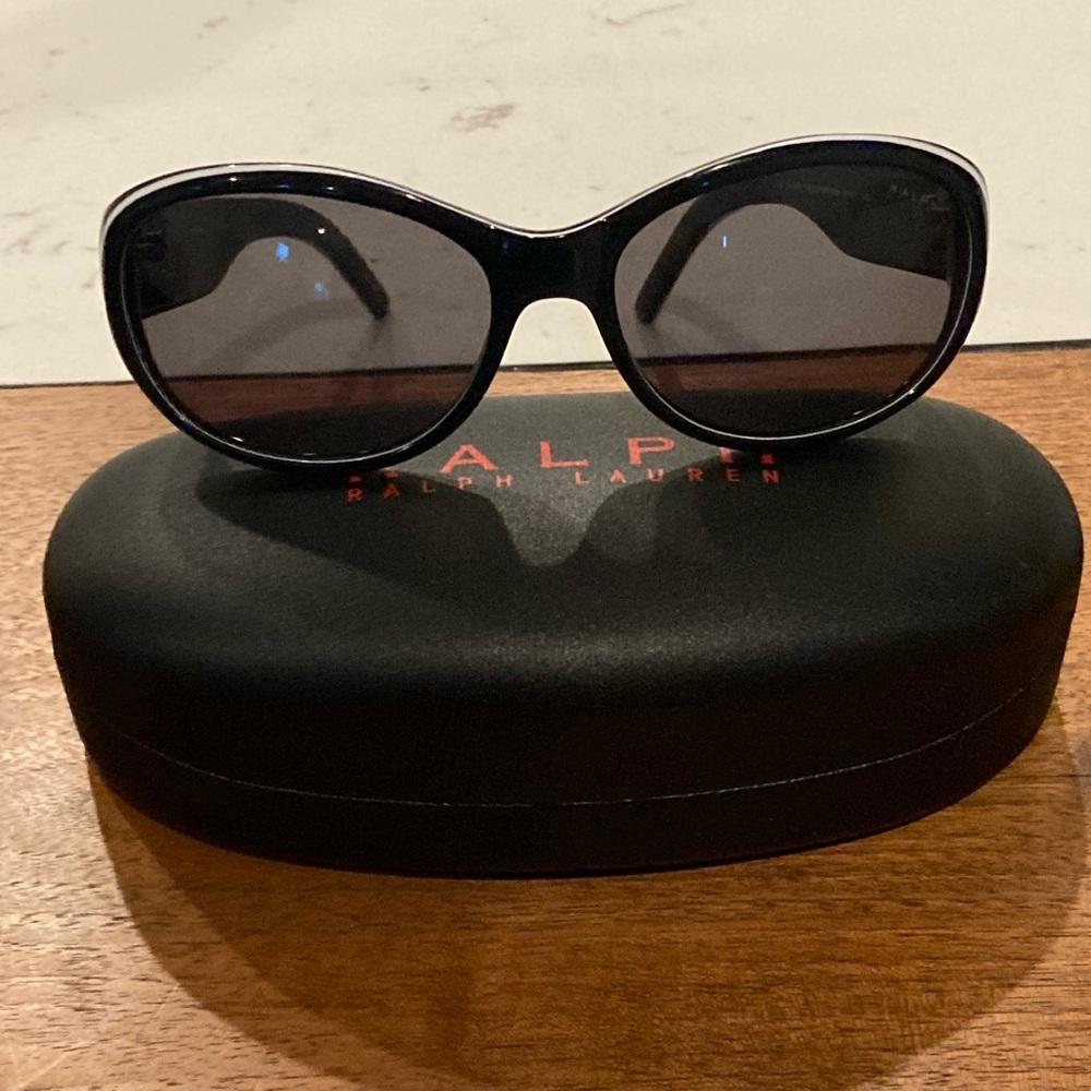 Ralph Lauren Ralph 7 Oversized Oval sunglasses